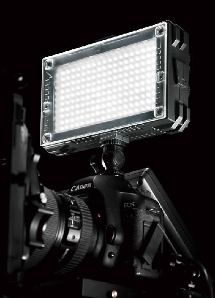 FREE BATTERY F&V HDV-Z96 96 Z-flash DSLR On-Camera Dimmable LED Video Light Kit