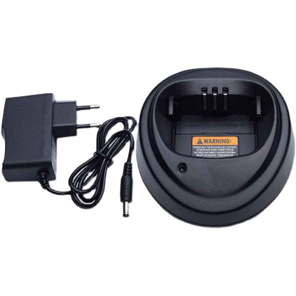 3 100-240V 50Hz-60Hz 18V==900mA batterie