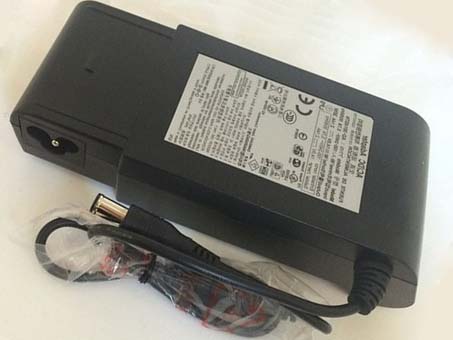 UN 100-240V  50-

60Hz (for worldwide use) 14V 2.14A, 30W batterie