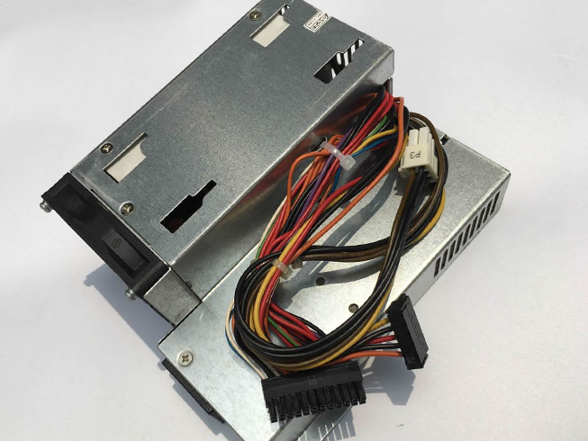 S 100-240V~ /4A, 47Hz-63Hz +3.33V--/12A,-12V --/ 0.15A batterie