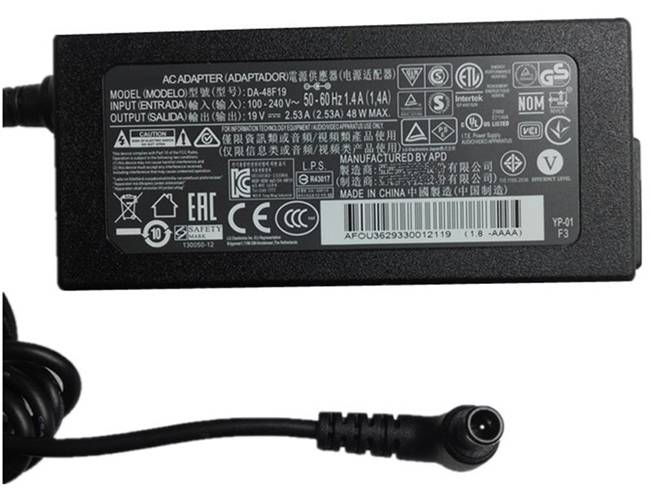 S 100-240V~2.25A 50-60Hz 19V 2.5A /2.53A 48W batterie