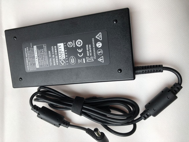 S 100-240v V`2.5 A,/ 50-60 Hz 19.8V 8.33A /165W batterie