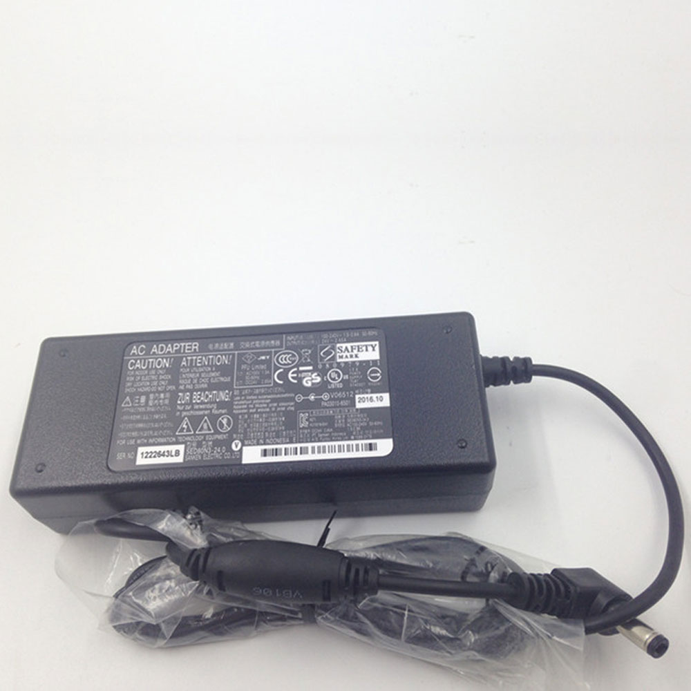 4 AC 100V - 240V 50-60Hz(FOR WORLDWIDE USE) 24V--2.65A 64W batterie