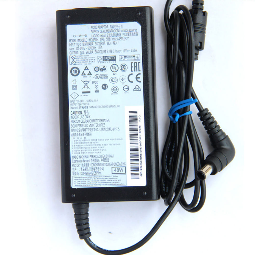 B 100V - 240V 50-60Hz 19V 2.53A 48W batterie