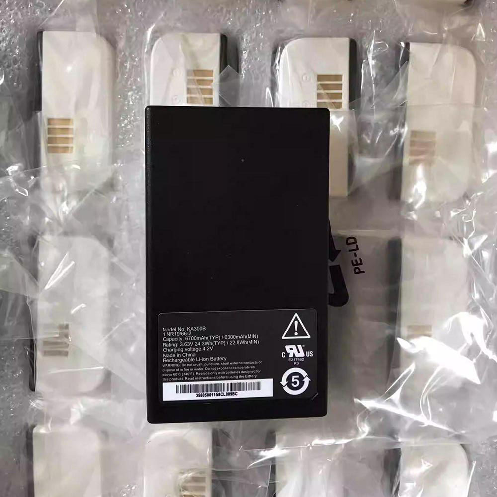 A 6700mAh/24.3Wh 3.63V batterie