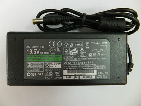 PCGA-AC19V1 AC 100-240V,50-60Hz DC 

19.5V 3A batterie