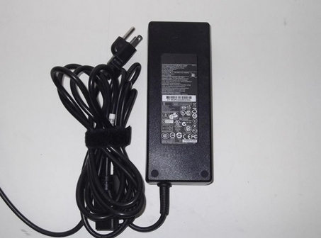 D150 100V-240V 50-60Hz 19.5V 9.23A 180W batterie